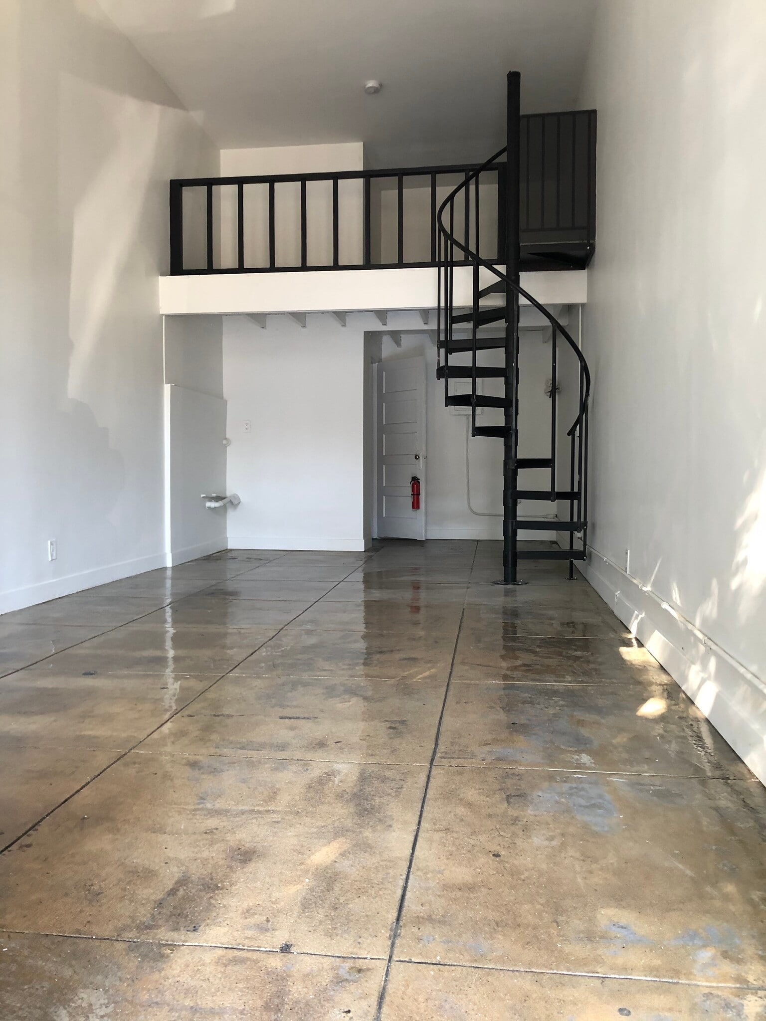 1551 Echo Park Ave, Los Angeles, CA à louer Photo intérieure– Image 1 sur 5