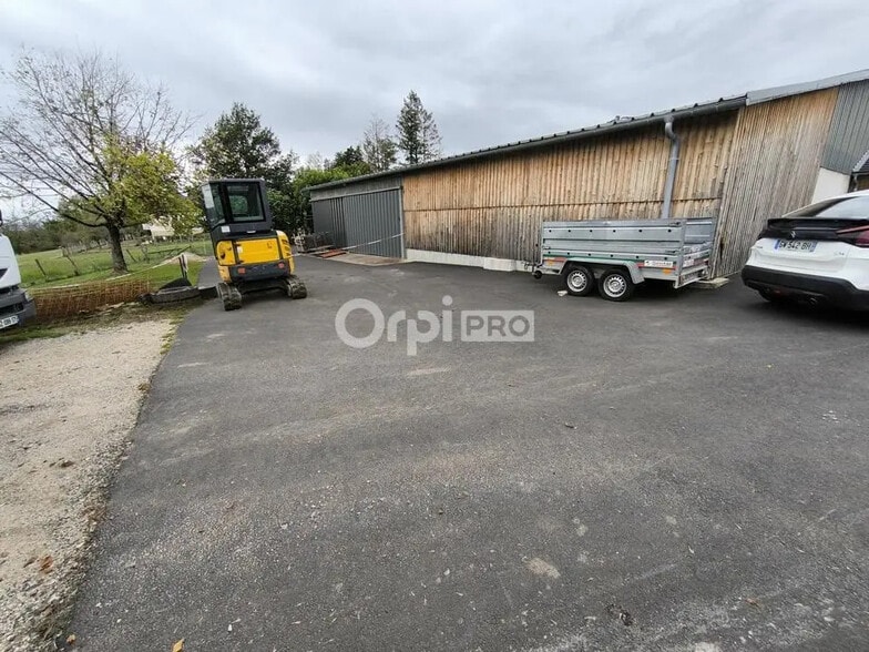 Local d’activités dans Malemort à louer - Photo de l’immeuble – Image 2 sur 6