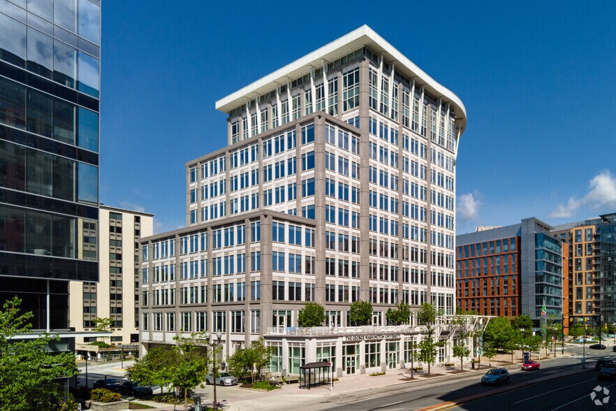 950 N Glebe Rd, Arlington, VA à louer - Photo de l’immeuble – Image 2 sur 26