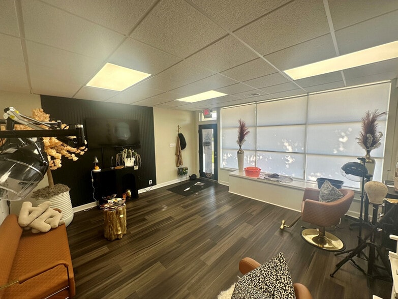 26801 Harper Ave, Saint Clair Shores, MI à louer - Photo intérieure – Image 3 sur 5