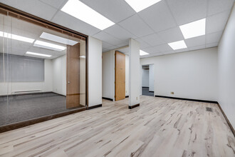 141 Laurier Ave W, Ottawa, ON à louer Photo intérieure– Image 2 sur 4