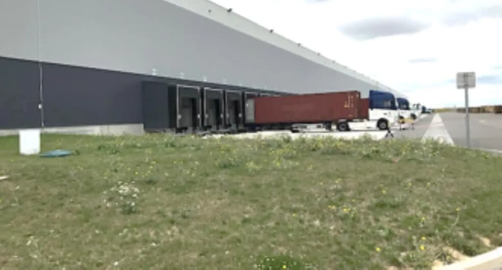 Industriel/Logistique dans Nanteuil-le-Haudouin à louer - Photo de l’immeuble – Image 3 sur 17