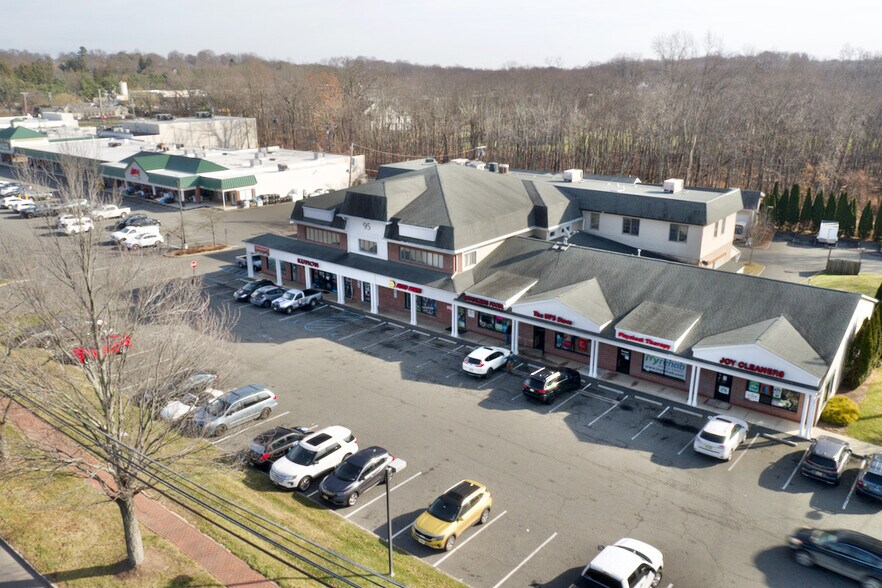 95 W Main St, Chester, NJ à louer - Photo de l’immeuble – Image 2 sur 11