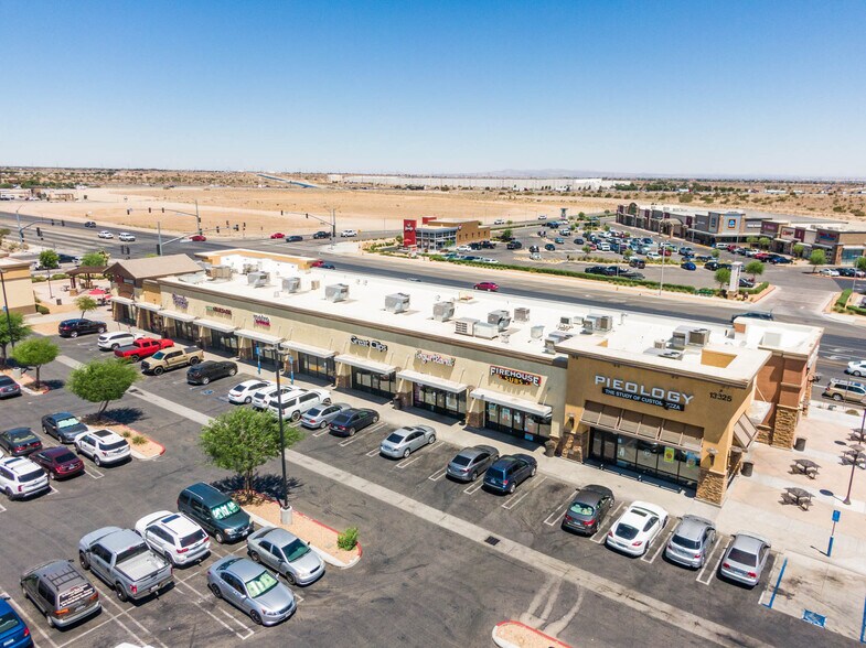 Escondido Ave, Hesperia, CA à louer - Photo de l’immeuble – Image 2 sur 10