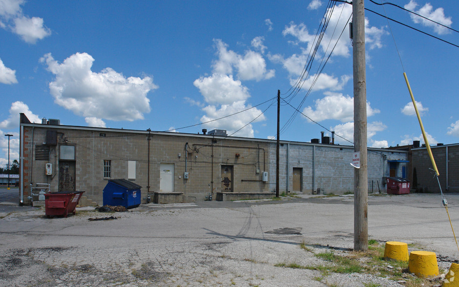 610-634 Berkshire Blvd, East Alton, IL à louer - Photo de l’immeuble – Image 2 sur 3