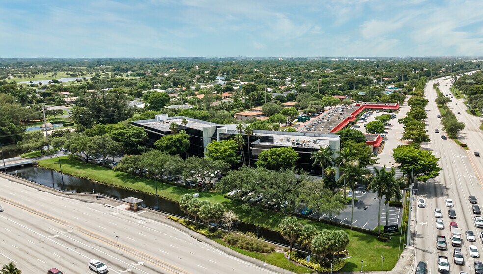 2 S University Dr, Plantation, FL à louer - Aérien – Image 2 sur 15