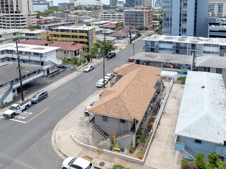 2128 Date St, Honolulu, HI à vendre - Photo de l’immeuble – Image 3 sur 20