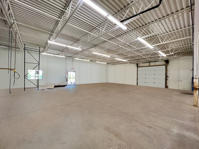 10317 Liberty Ln, Chisago City, MN à louer - Photo de l’immeuble – Image 3 sur 10