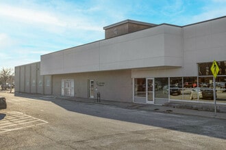 45-47 Ellicott St, Batavia, NY à louer Photo intérieure– Image 2 sur 42