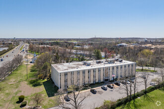 560 Broadhollow Rd, Melville, NY - VUE AÉRIENNE  vue de carte - Image1