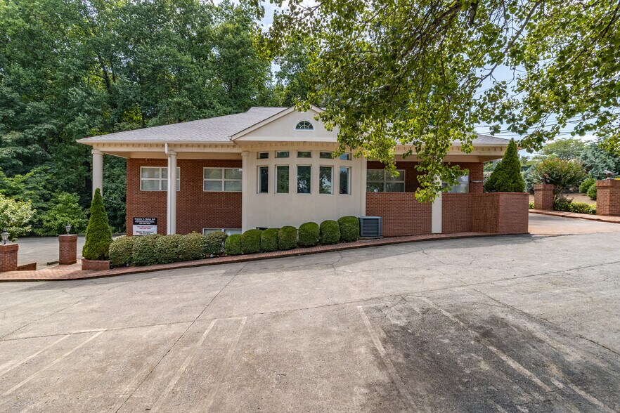 1421 Ross Dr, Dalton, GA à vendre - Photo de l’immeuble – Image 2 sur 90