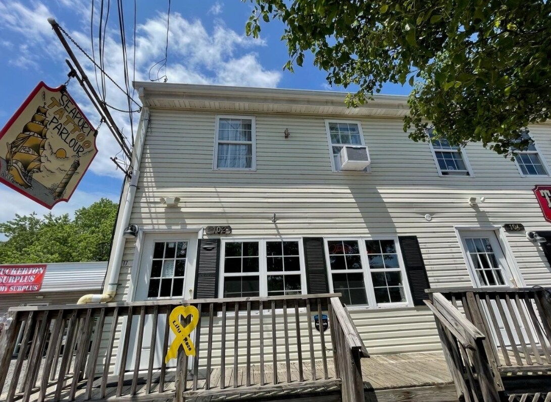 11 & 17 E Main St portefeuille de 2 biens à vendre sur LoopNet.fr Photo principale– Image 1 sur 3