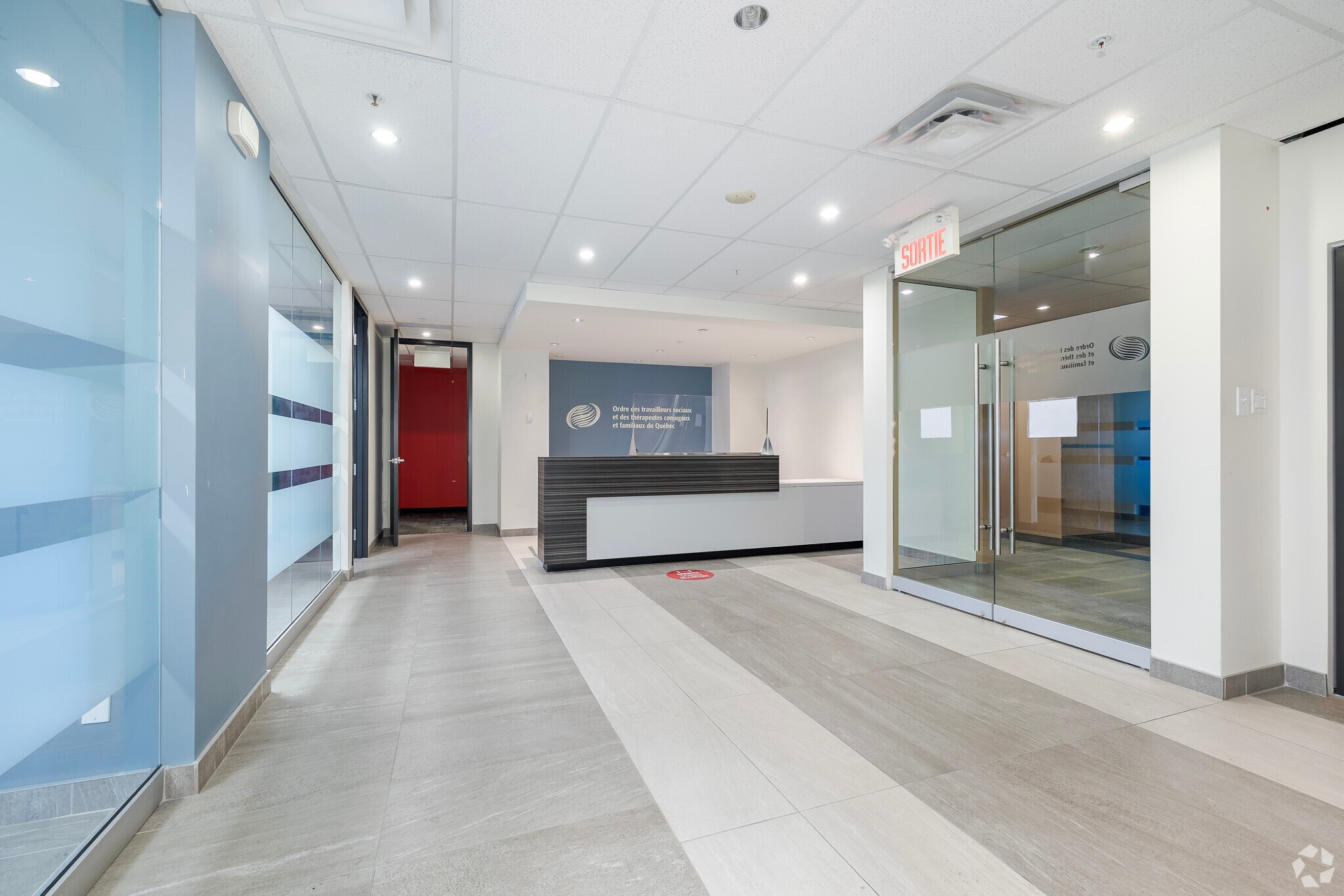 255 Boul Crémazie E, Montréal, QC à louer Photo intérieure– Image 1 sur 11