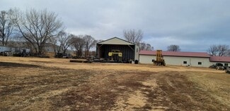 Plus de détails pour 1716 N 3rd St, Saint Peter, MN - Industriel/Logistique à louer