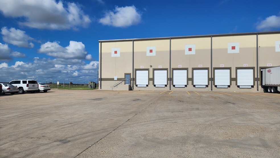 6500 S 35th St, McAllen, TX à louer - Photo de l’immeuble – Image 2 sur 6