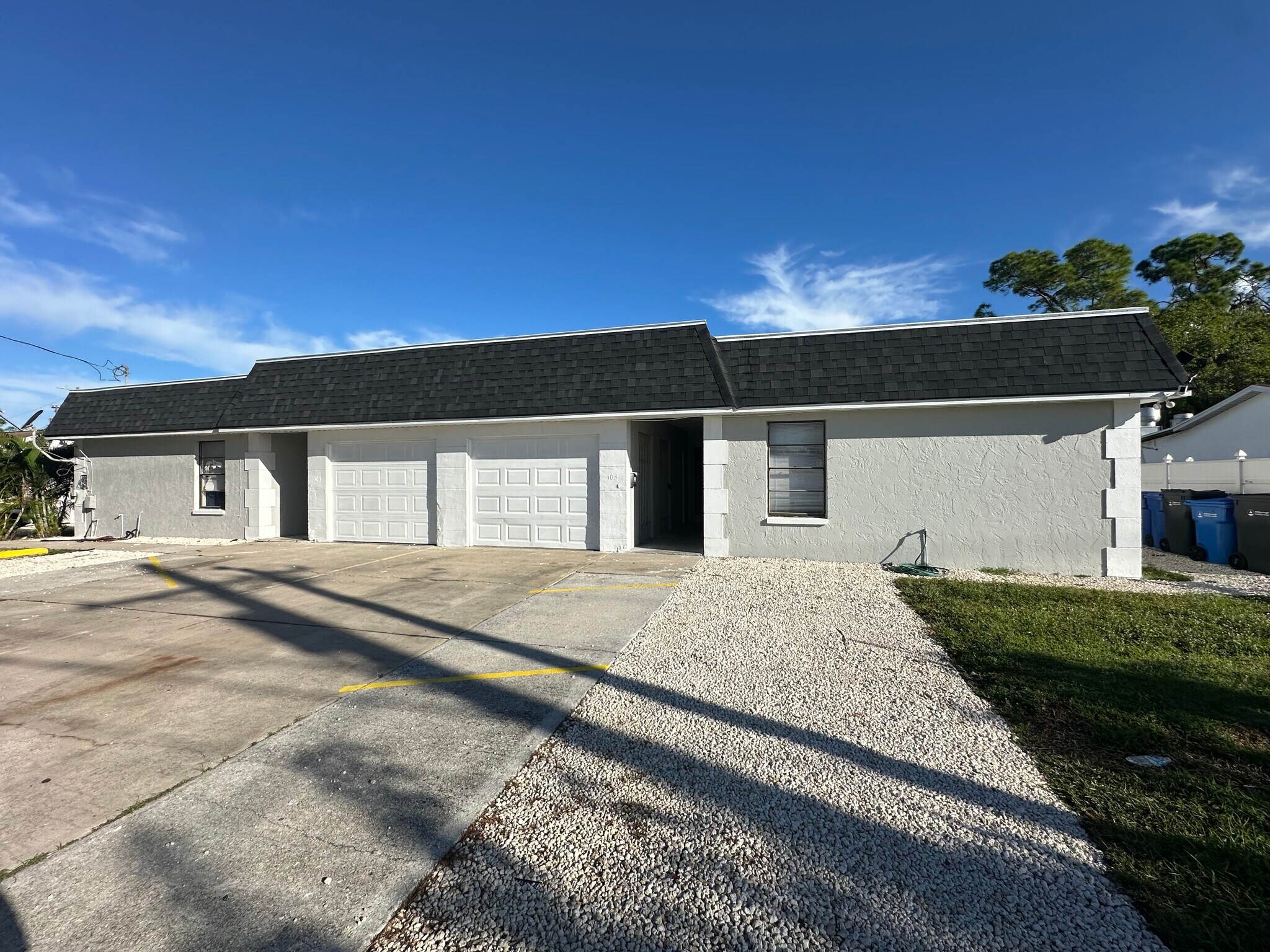103 W Shell Point Rd, Ruskin, FL à vendre Photo de l’immeuble– Image 1 sur 3