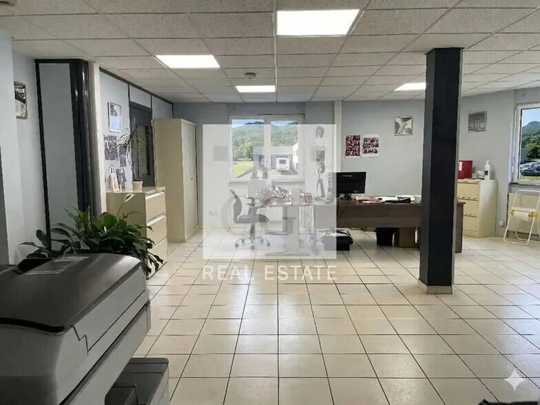 Industriel/Logistique dans Sassenage à louer - Photo intérieure – Image 3 sur 5