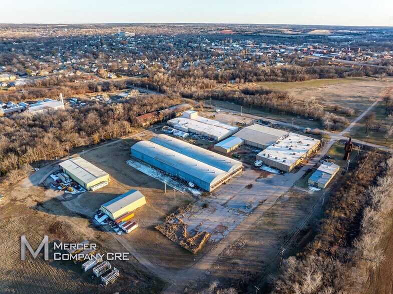900 N 4th St, Guthrie, OK à vendre - Aérien – Image 3 sur 31