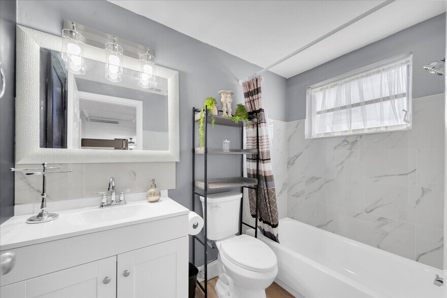 3394 74th Ave N, Saint Petersburg, FL à vendre - Photo de l’immeuble – Image 3 sur 27