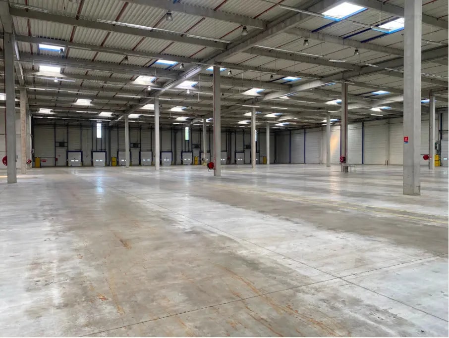 Industriel/Logistique dans Goussainville à louer Photo intérieure– Image 1 sur 16