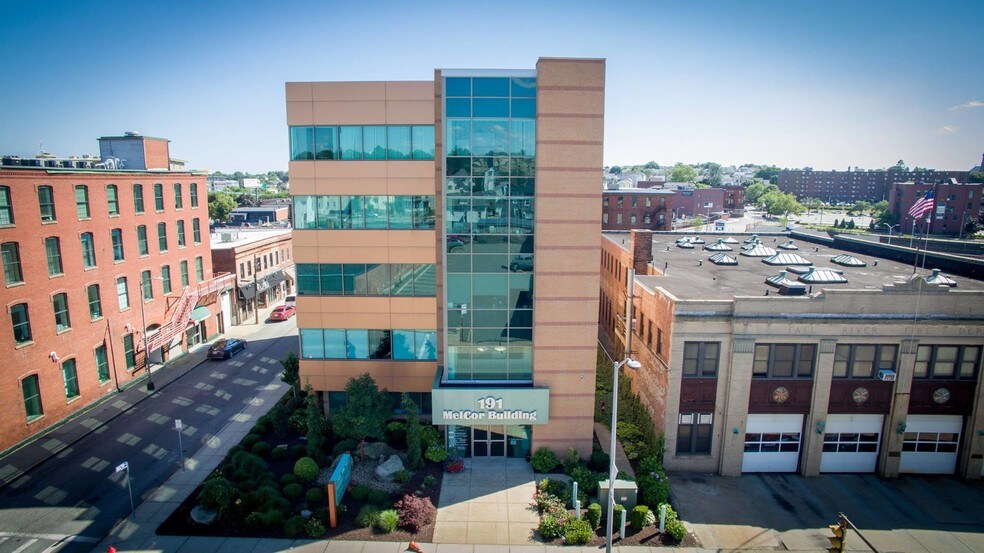191 Bedford St, Fall River, MA à vendre - Photo de l’immeuble – Image 1 sur 1