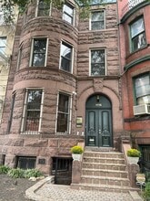 1115 Massachusetts Ave NW, Washington, DC à louer Photo de l’immeuble– Image 1 sur 8