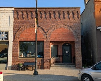 Plus de détails pour 106 NE 2nd St, Stuart, IA - Local commercial à vendre