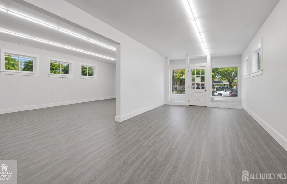 46 N Main St, Milltown, NJ à louer - Photo intérieure – Image 3 sur 10