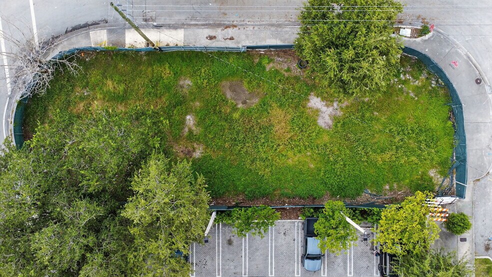 5434 NE Miami Ct, Miami, FL à vendre - Photo de l’immeuble – Image 3 sur 25