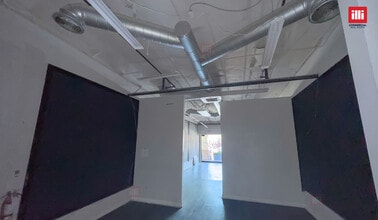 3637-3755 E Thousand Oaks Blvd, Thousand Oaks, CA à louer Photo de l’immeuble– Image 2 sur 6