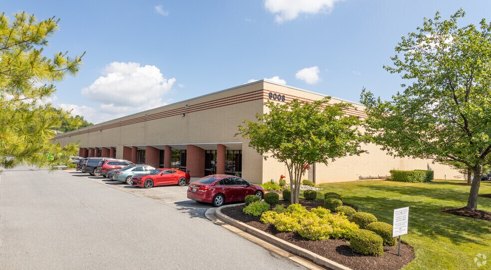 9008 Yellow Brick Rd, Rosedale, MD à louer - Photo de l’immeuble – Image 1 sur 4