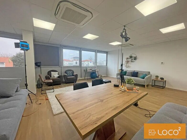 1149 La Pyreneenne, Labège à vendre - Photo de l’immeuble – Image 3 sur 9