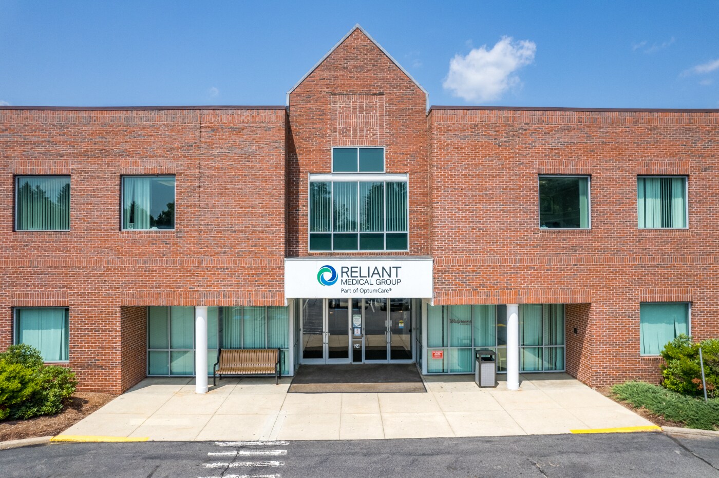 24-30 Newton St, Southborough, MA à louer Photo de l’immeuble– Image 1 sur 7