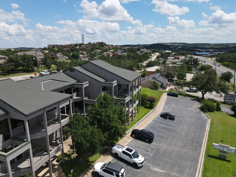 907 Ranch Road 620 S, Austin, TX à louer - Photo de l’immeuble – Image 3 sur 5