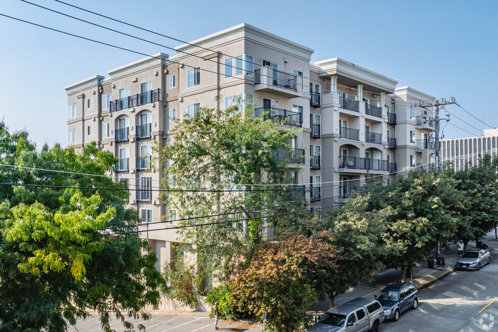 315 1st Ave W, Seattle, WA à louer Photo principale– Image 1 sur 45