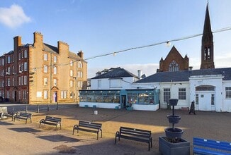 28 Bath St, Largs à louer Photo de l’immeuble– Image 2 sur 3