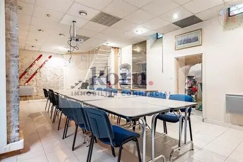 Local commercial dans Paris à vendre - Photo de l’immeuble – Image 3 sur 10