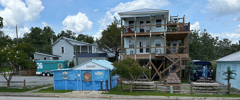 316 Hodges St, Oriental, NC à vendre - Photo principale – Image 1 sur 5
