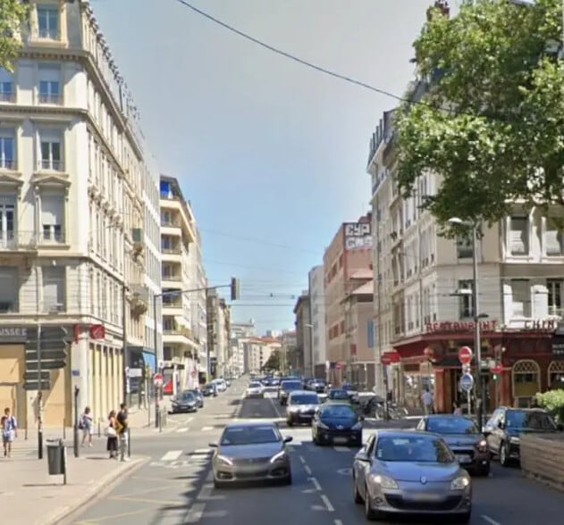 Local commercial dans Lyon à louer - Photo de l’immeuble – Image 1 sur 1