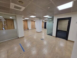 Plus de détails pour Local commercial à louer