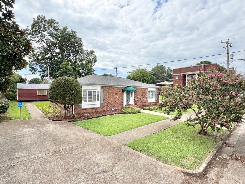 105 N Hickory St, Aberdeen, MS à vendre - Photo de l’immeuble – Image 3 sur 32