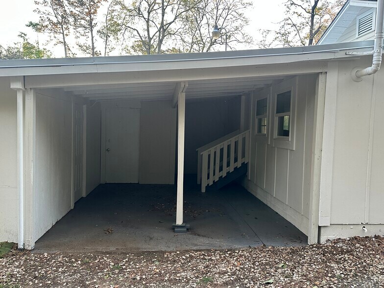 410 E Paul Russell Rd, Tallahassee, FL à louer - Photo de l’immeuble – Image 3 sur 18
