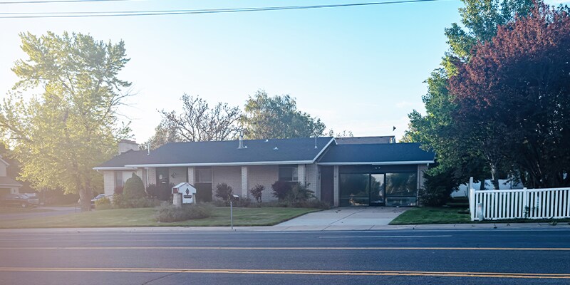 325 E Gordon Ave, Layton, UT à louer - Photo principale – Image 1 sur 4