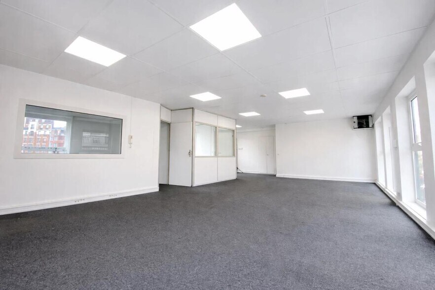 Bureau dans Boulogne-Billancourt à louer - Photo intérieure – Image 2 sur 5