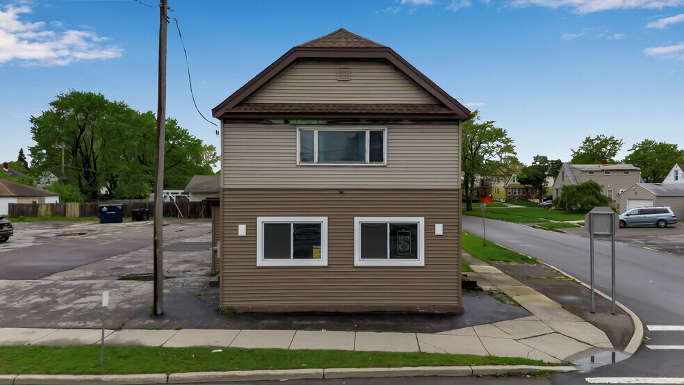 2794 Harlem Rd, Cheektowaga, NY à vendre - Photo de l’immeuble – Image 2 sur 34