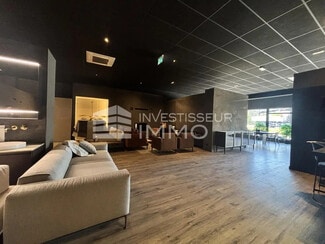 Plus de détails pour Local commercial à louer