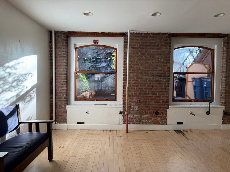 15 Pierrepont St, Brooklyn, NY à louer - Photo de l’immeuble – Image 2 sur 7