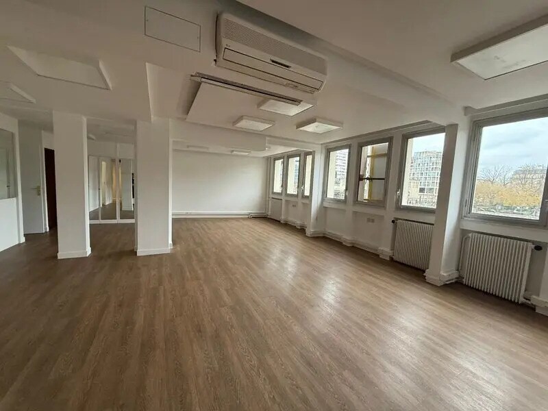 Bureau dans Paris à louer Photo de l’immeuble– Image 1 sur 8