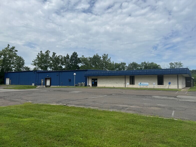 35 Industrial Park Pl, Middletown, CT à louer - Photo de l’immeuble – Image 2 sur 2