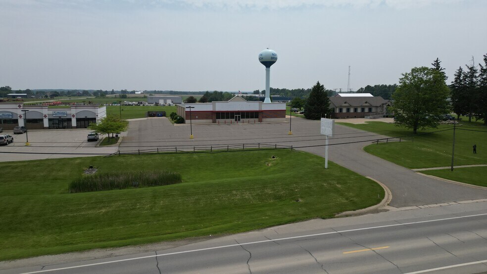 4464 Huron St, North Branch, MI à vendre - Photo de l’immeuble – Image 3 sur 25